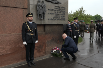 Památku obětí Pražského povstání uctili politici i zástupci politických vězňů. Zazněla také slova o válce na Ukrajině