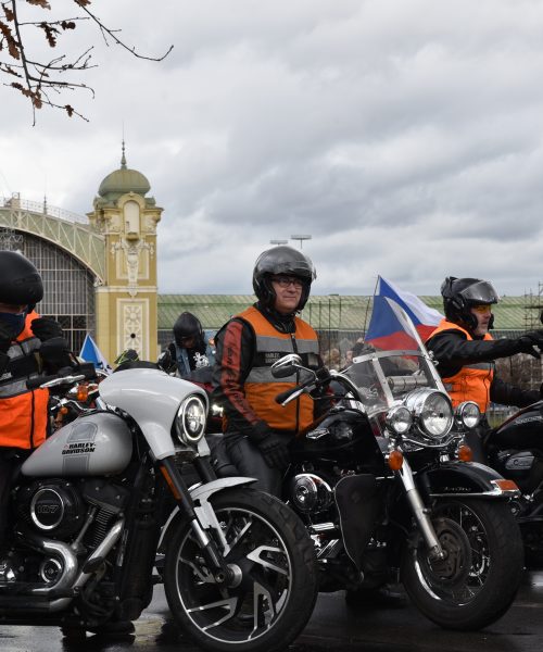Foto: Oslavná jízda na Hrad