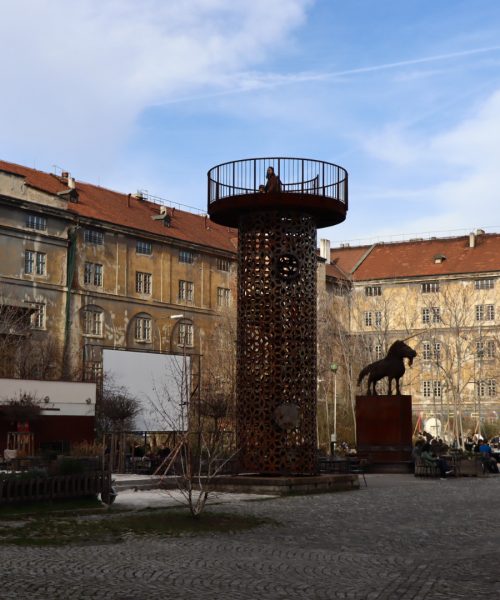 Co s bývalými vojenskými objekty? Lesk jim může vrátit umění a kultura
