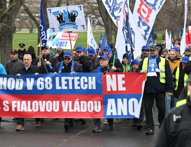 Pozdější odchod do důchodu je nevyhnutelný, říká člen Jurečkova poradního týmu