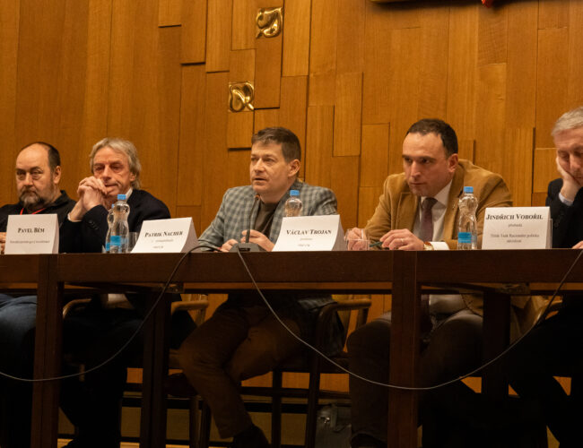 Legalizace konopí Česko nečeká, míní Nacher. Lednová novela má ale podle odborníků problémy