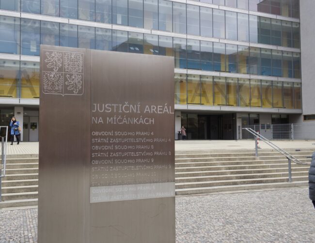 Soud ohledně Dozimetru pokračuje, vyslýchán byl ředitel dopravního podniku