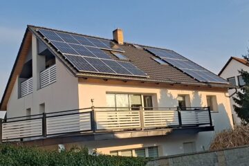 Výrobců elektřiny v Česku přibývá, odběratele hledají na energetických seznamkách