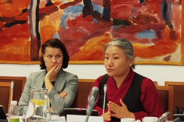 Ve Sněmovně se debatovalo o počínšťování Tibetu. Ničí jejich svébytnost, říká expert