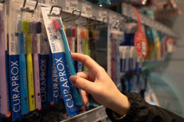 Zdravá ústní dutina snižuje riziko Alzheimerovy choroby, upozorňují odborníci