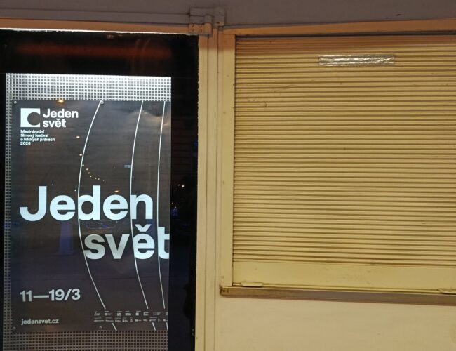 Jeden svět jako festival bez bariér. Nabízí filmy i pro nevidomé a neslyšící