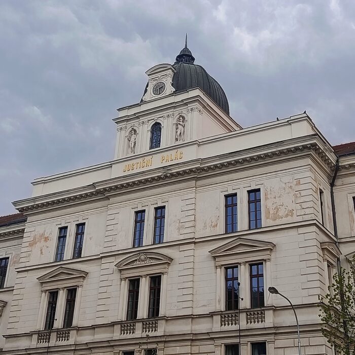 Vraždy okolo záhadného léčitele. Začal další proces s kutnohorskou sektou