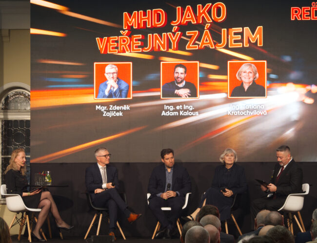 Pražská hromadná doprava jako jedna z nejlépe hodnocených služeb. Udržení vysokého standardu ale vyžaduje systémové změny